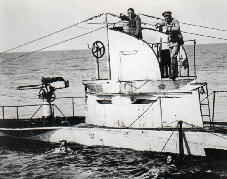 German_UBoat_U27_Sunk_19_August_1915_with_crew